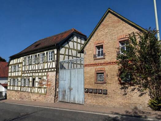 Mehrfamilienhaus zum Kauf 995.000 € 367,3 m² 1.748 m² Grundstück Massenheim Hochheim 65239