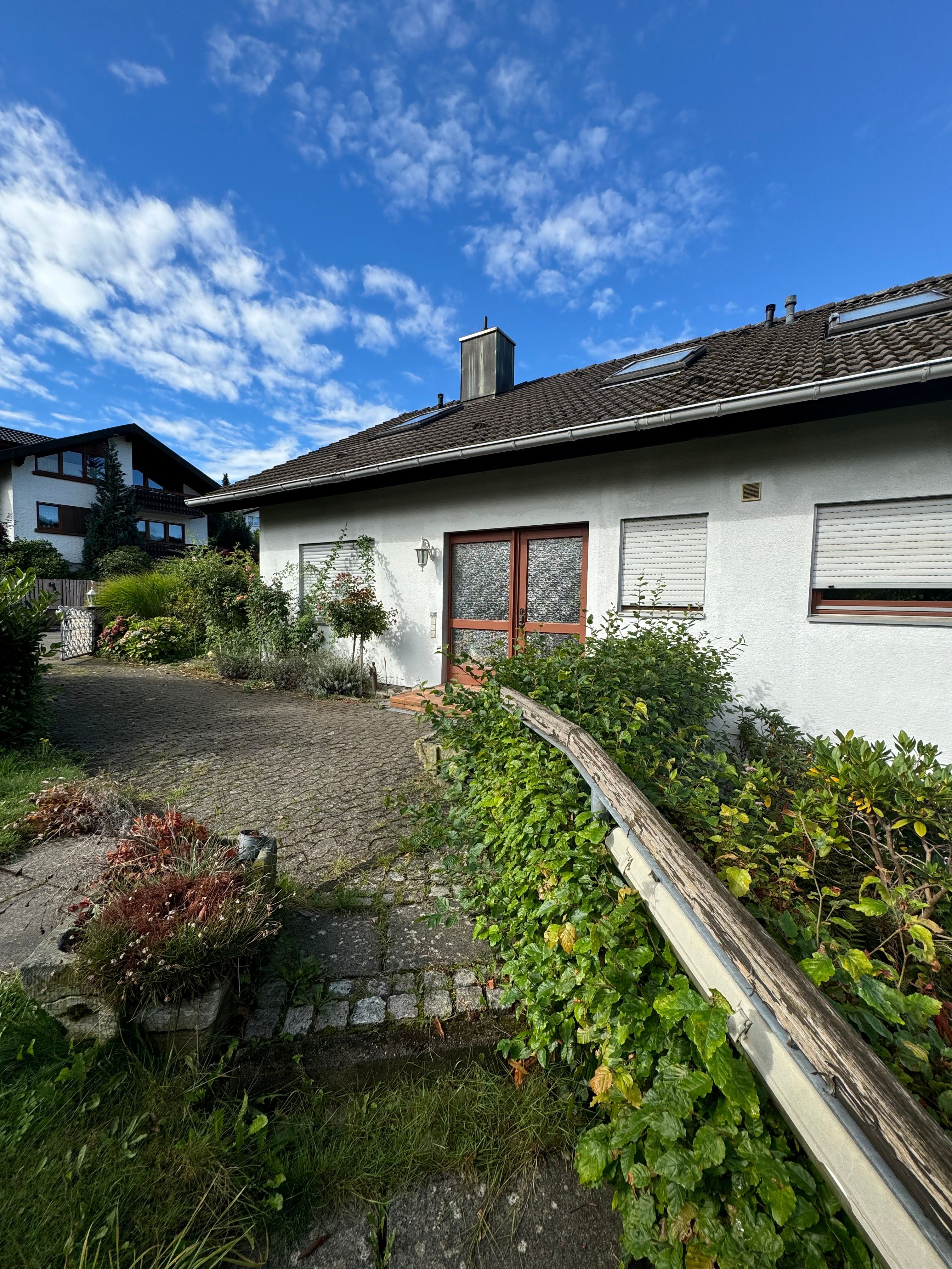 Mehrfamilienhaus zum Kauf 649.000 € 9 Zimmer 230 m²<br/>Wohnfläche 800 m²<br/>Grundstück ab sofort<br/>Verfügbarkeit Durbach Durbach 77770