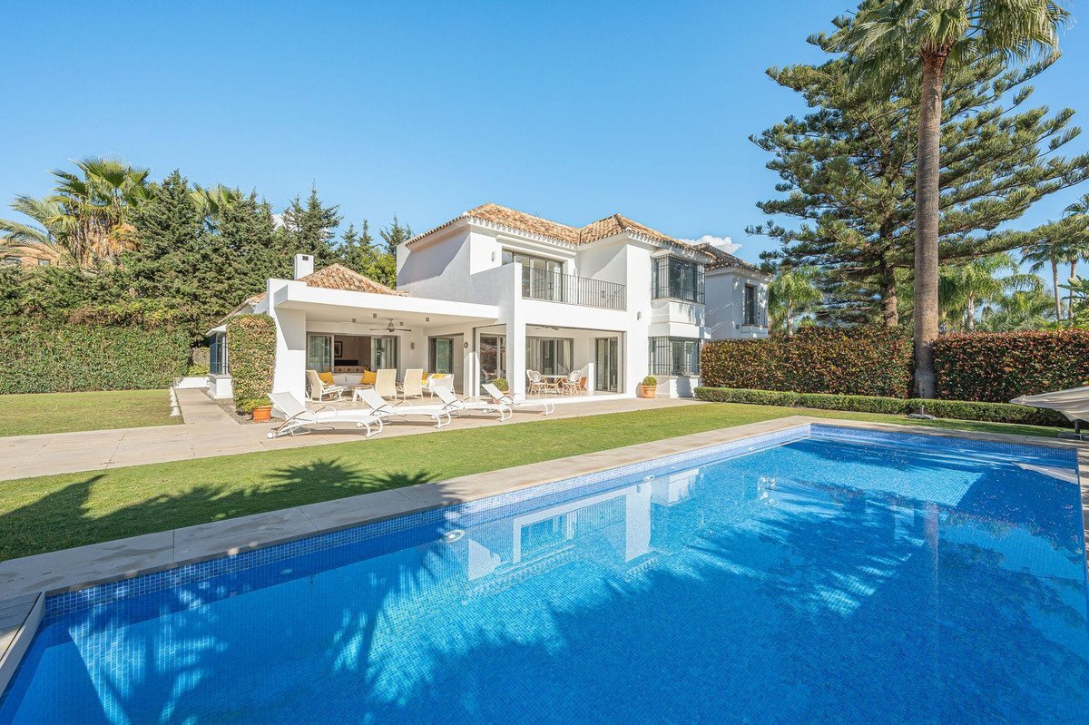 Einfamilienhaus zum Kauf 2.950.000 € 780 m²<br/>Wohnfläche 1.610 m²<br/>Grundstück Estepona 0