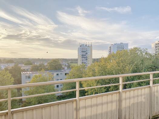 Wohnung zum Kauf 119.000 € 2 Zimmer 65 m² 7. Geschoss Buxtehude Buxtehude 21614