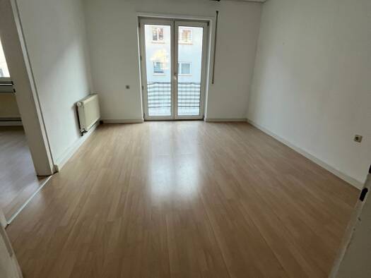 Wohnung zur Miete 1.350 € 3 Zimmer 67 m² Geschoss 2/4 frei ab 15.02.2026 Süd Stuttgart 70180
