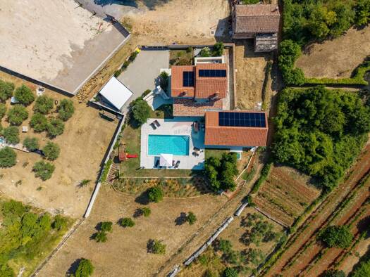 Einfamilienhaus zum Kauf 1.290.000 € 6 Zimmer 273 m² 2.265 m² Grundstück Rasa 52223