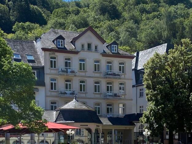Hotel zum Kauf 500.000 € 27 Zimmer 43 Betten 100 m² Gastrofläche 247 m² Grundstück Bad Bertrich 56864