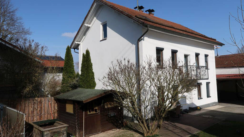 Einfamilienhaus zum Kauf 299.000 € 6,5 Zimmer 130 m² 458 m² Grundstück Hofmark Oberbergkirchen-Hofmark 84564
