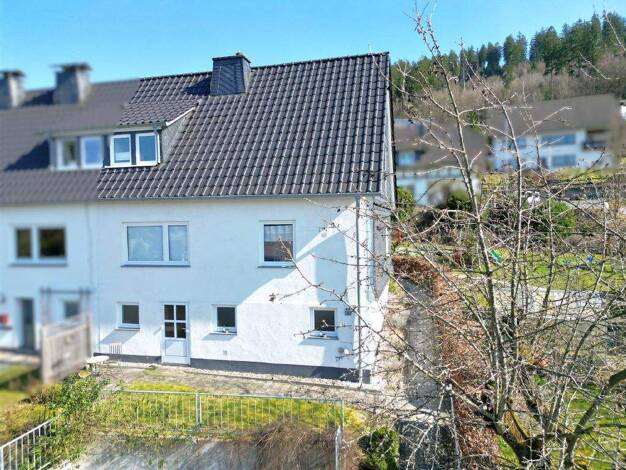 Doppelhaushälfte zum Kauf 267.000 € 3 Zimmer 108 m² 625 m² Grundstück Bad Fredeburg Schmallenberg-Bad Fredeburg 57392