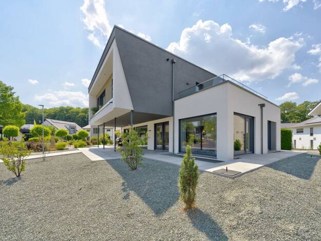 Haus zum Kauf provisionsfrei 1.355.500 € 10 Zimmer 240 m² 850 m² Grundstück Gelnhausen 63571