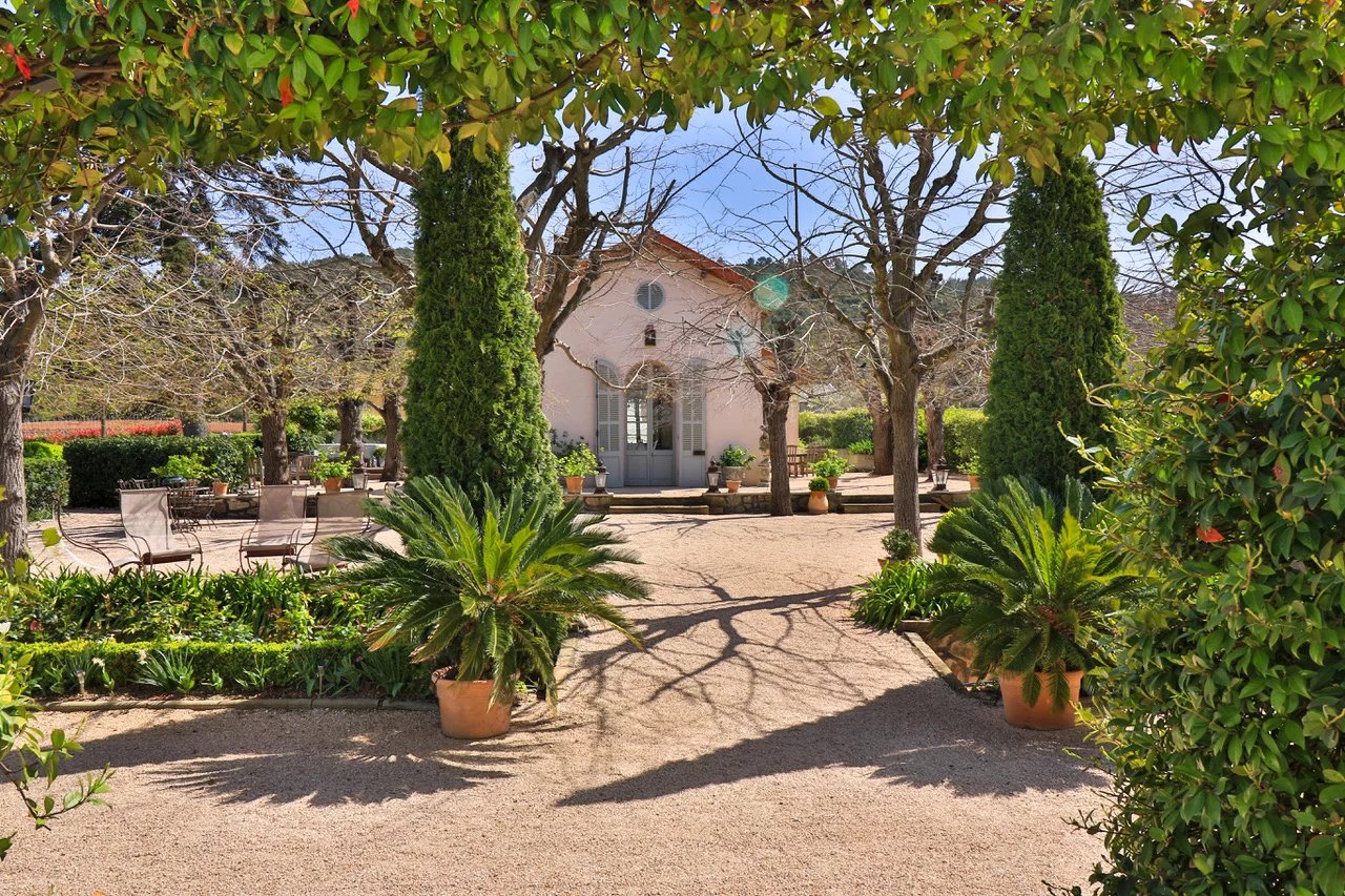 Einfamilienhaus zum Kauf 1.830.000 € 11 Zimmer 281 m²<br/>Wohnfläche 7.000 m²<br/>Grundstück Mourillon-Sud TOULON 83000