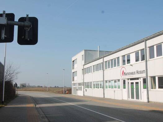 Büro zur Miete provisionsfrei 1.950 € 4 Zimmer Husum 25813