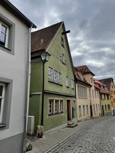 Haus zur Versteigerung provisionsfrei als Kapitalanlage geeignet 399.000 € 10 Zimmer 186 m² 130 m² Grundstück Rothenburg Rothenburg ob der Tauber 91541