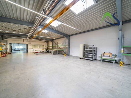 Lagerhalle zur Miete 2.190 € 365 m² Lagerfläche Sallern-Gallingkofen Regensburg 93057