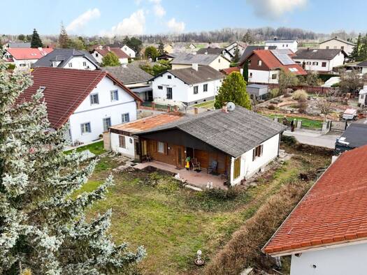 Bungalow zum Kauf 225.000 € 3 Zimmer 100,1 m² 522 m² Grundstück Matzendorf-Hölles 2751