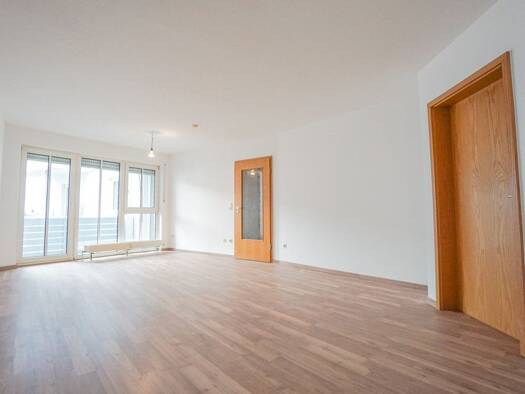 Wohnung zur Miete 700 € 3 Zimmer 75 m² 2. Geschoss frei ab 01.12.2025 Schwabach 91126