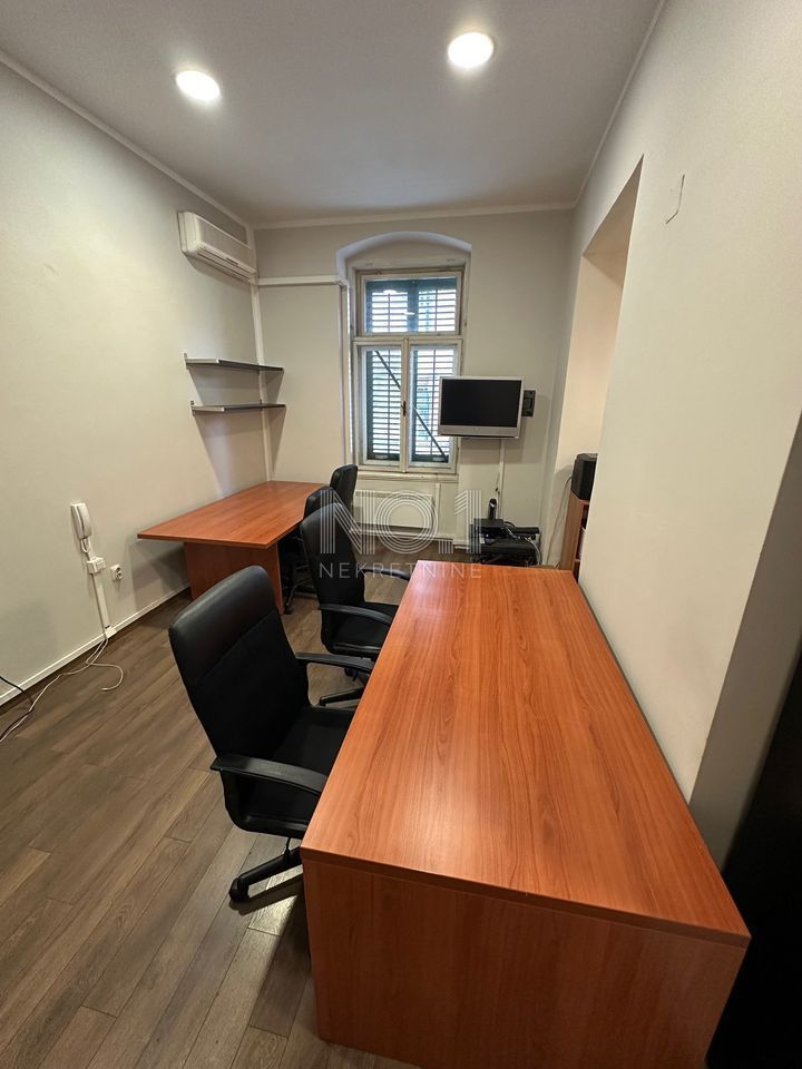 Büro-/Praxisfläche zur Miete 350 € 2 Zimmer Center