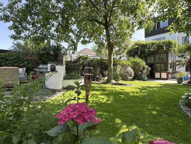 Stadthaus zum Kauf 13 Zimmer 360 m² 585 m² Grundstück Dülken Viersen 41751