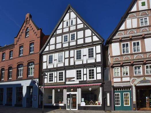 Gewerbeobjekt zum Kauf als Kapitalanlage geeignet 650.000 € 3 Zimmer 406 m² 265 m² Grundstück Stadthagen 31655