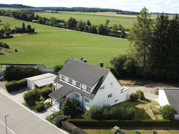 Einfamilienhaus zum Kauf 639.000 € 5,5 Zimmer 159,5 m² 3.007 m² Grundstück Liptingen Emmingen-Liptingen 78576
