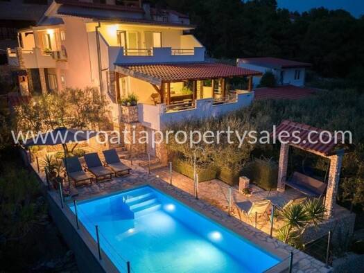 Haus zum Kauf 900.000 € 5 Zimmer 255 m² Vis