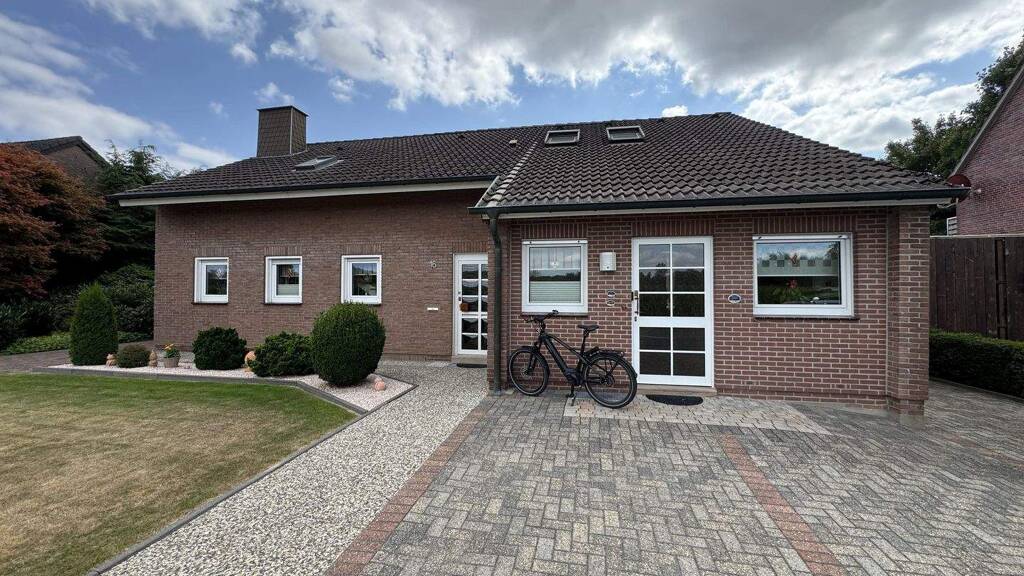 Mehrfamilienhaus zum Kauf 498.000 € 6 Zimmer 195 m² 863 m² Grundstück frei ab 01.11.2026 Brink Coesfeld 48653