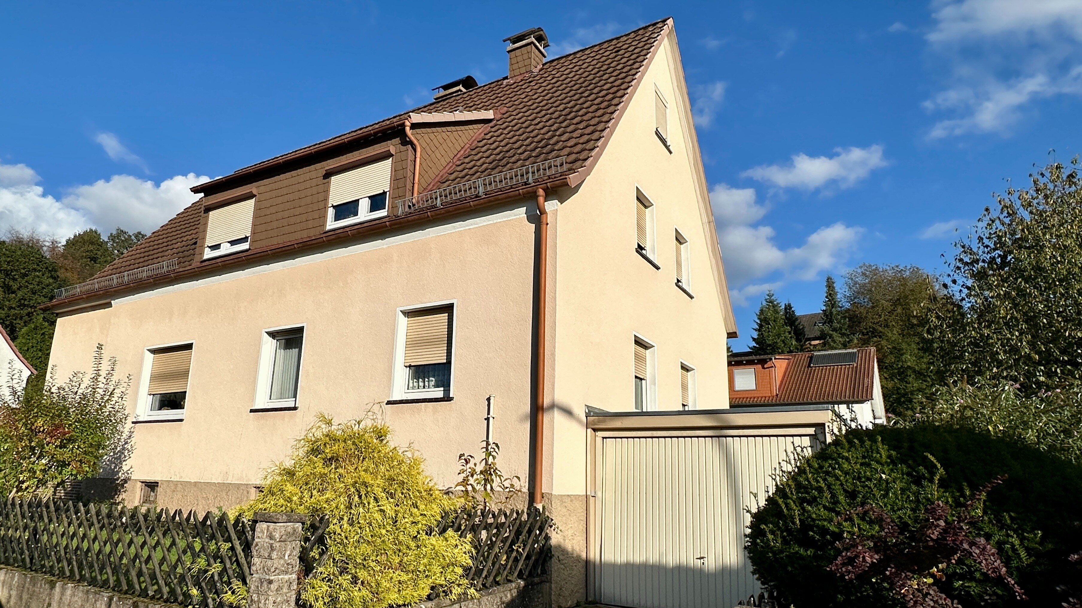 Mehrfamilienhaus zum Kauf provisionsfrei 199.000 € 10 Zimmer 208,5 m²<br/>Wohnfläche 939 m²<br/>Grundstück Weiterode Bebra 36179