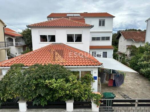 Haus zum Kauf 700.000 € 5 Zimmer 188 m² Petrcane, Zadar - Okolica Petrcane - Kozino