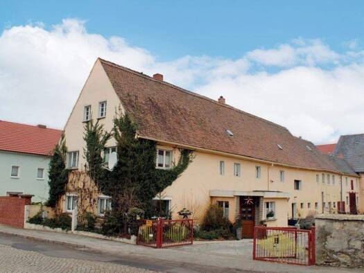 Wohnung zur Miete 373 € 4 Zimmer 106,5 m² frei ab 01.03.2026 Purschwitz Kubschütz 02627