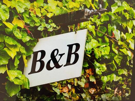 Hotel zum Kauf 2.100.000 € 17 Zimmer 40 Betten 60 m² Gastrofläche 1.441 m² Grundstück Füssen 87629