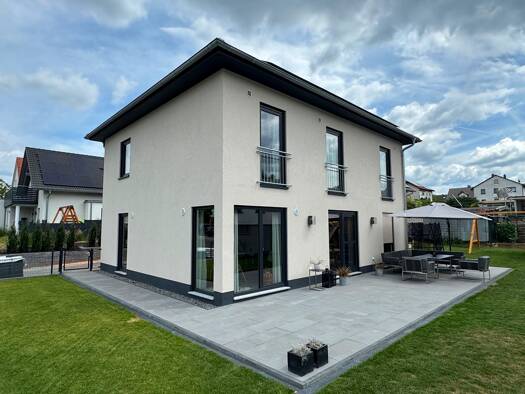 Einfamilienhaus zum Kauf provisionsfrei 749.900 € 6 Zimmer 144 m² 596 m² Grundstück Mechenhard Erlenbach am Main 63906