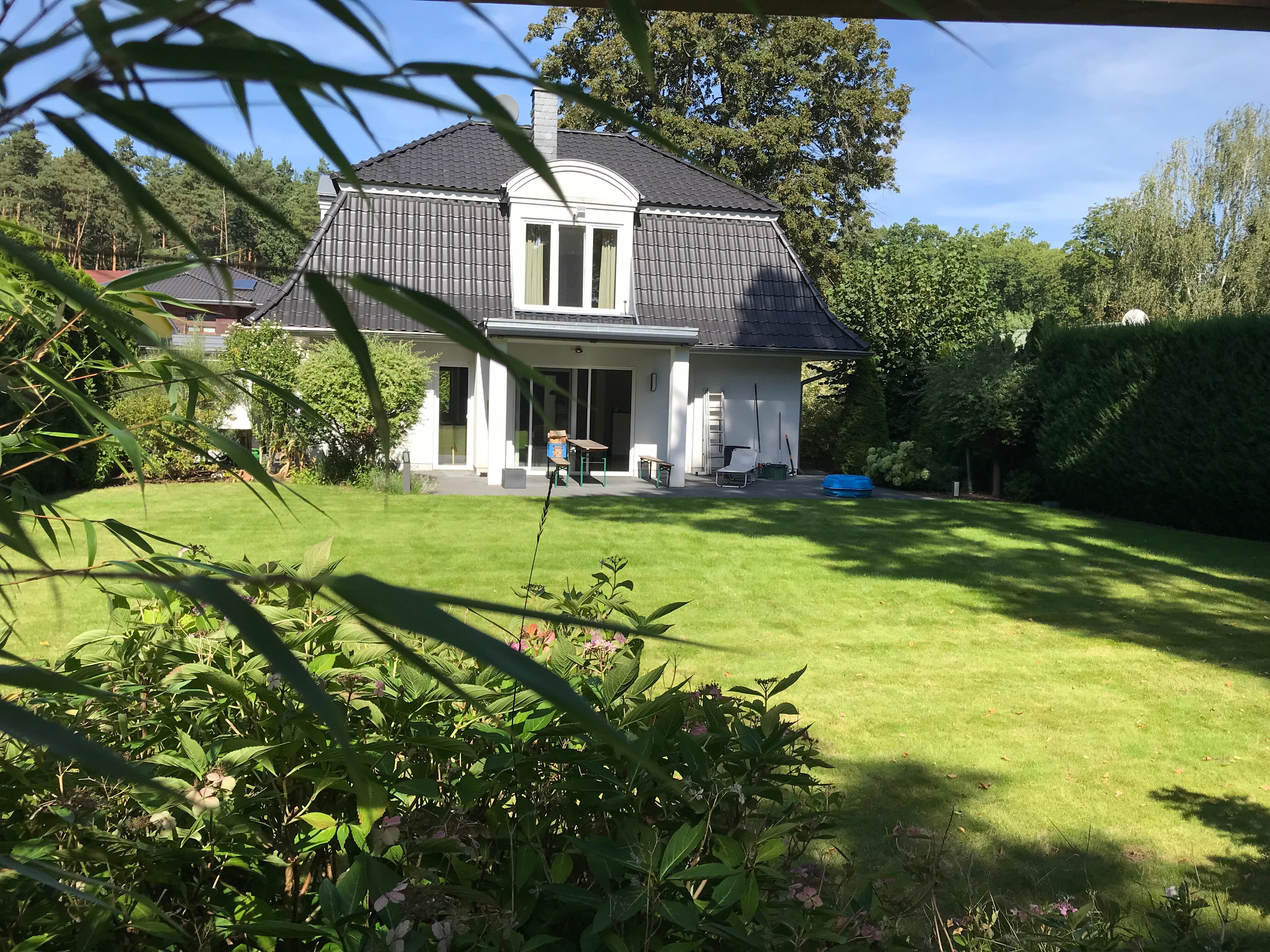 Einfamilienhaus zum Kauf 975.000 € 4 Zimmer 180 m²<br/>Wohnfläche 1.010 m²<br/>Grundstück Hohen Neuendorf Hohen Neuendorf 16540