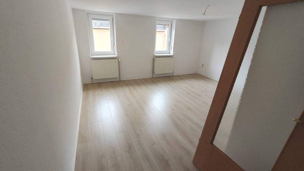 Studio zur Miete 345 € 3 Zimmer 64 m² 1. Geschoss Freybergstr. 25 Auma Auma - Weidatal 07955