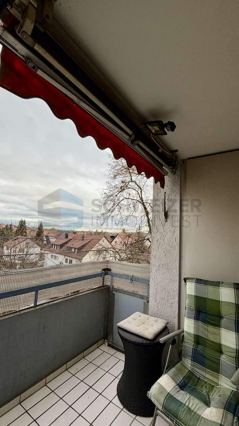 Immobilie in Möglingen - Freie 4-Zimmer-Wohnung mit zwei Balkonen und zwei Stellplätzen in Möglingen! - Bild 4