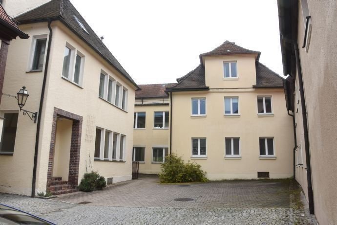 Wohnanlage zum Kauf als Kapitalanlage geeignet 999.000 € 2.040 m²<br/>Fläche 1.250 m²<br/>Grundstück Kirchenplatz 3 Gunzenhausen Gunzenhausen 91710