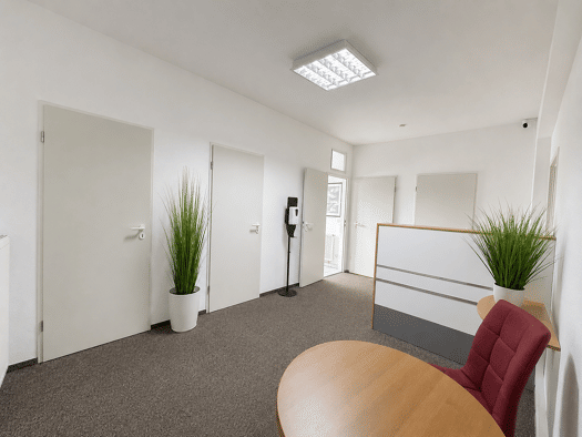 Büro zur Miete 400 € 3 Zimmer 74 m² Bürofläche Heidestraße (Dessau) 97 Innenstadt Dessau-Roßlau 06842