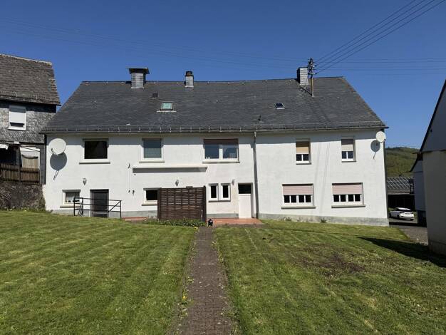 Mehrfamilienhaus zum Kauf 279.000 € 8 Zimmer 216 m² 1.075 m² Grundstück frei ab sofort Kirschweiler 55743