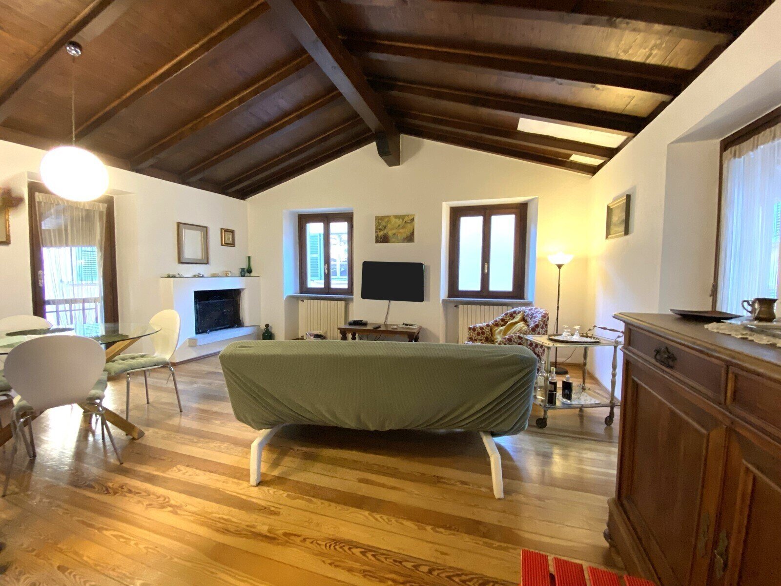 Studio zum Kauf 220.000 € 3 Zimmer 75 m²<br/>Wohnfläche 2.<br/>Geschoss ab sofort<br/>Verfügbarkeit Baveno