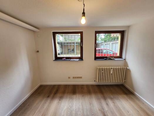 Büro zur Miete provisionsfrei 350 € 1 Zimmer 15 m² Bürofläche Niehler Str. 187 Nippes Köln 50733