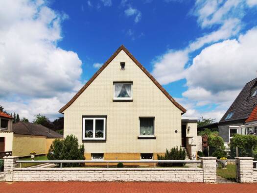 Einfamilienhaus zum Kauf 495.000 € 4 Zimmer 113 m² 848 m² Grundstück frei ab sofort Garbsen 30823