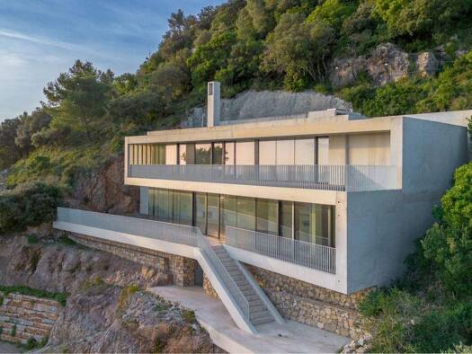 Einfamilienhaus zum Kauf 2.995.000 € 6 Zimmer 170 m² 3.300 m² Grundstück L'Entre Deux HYERES 83400