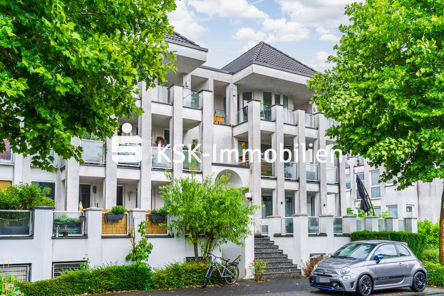 Wohnung zum Kauf 288.000 € 2 Zimmer 82,6 m²<br/>Wohnfläche Hennef Hennef (Sieg) 53773