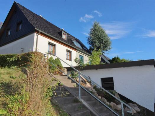 Doppelhaushälfte zum Kauf 169.000 € 4 Zimmer 100 m² 586 m² Grundstück frei ab sofort Zella-Mehlis 98544