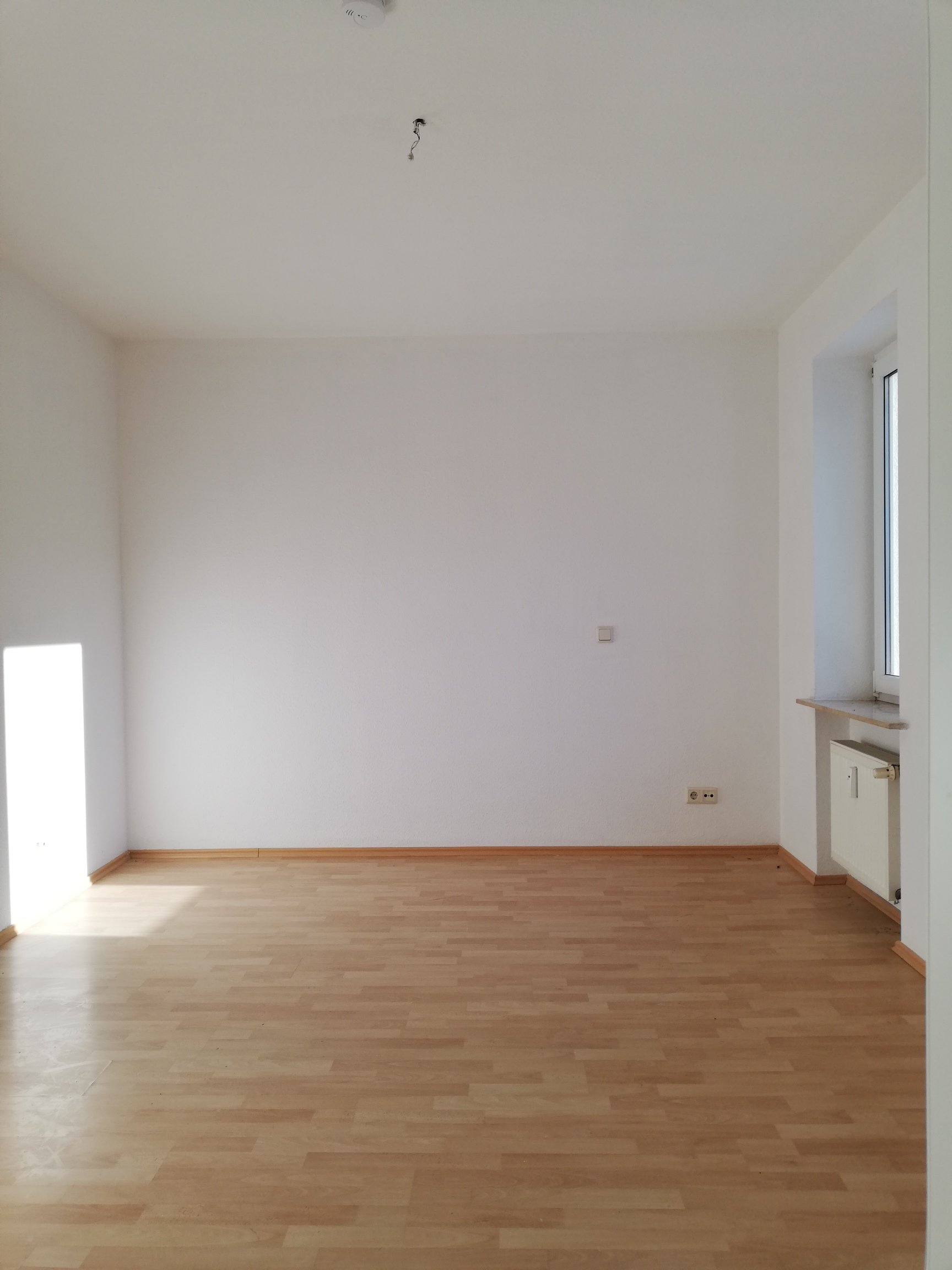 Wohnung zur Miete 280 € 2 Zimmer 56 m²<br/>Wohnfläche 1.<br/>Geschoss ab sofort<br/>Verfügbarkeit Döbeln Döbeln 04720