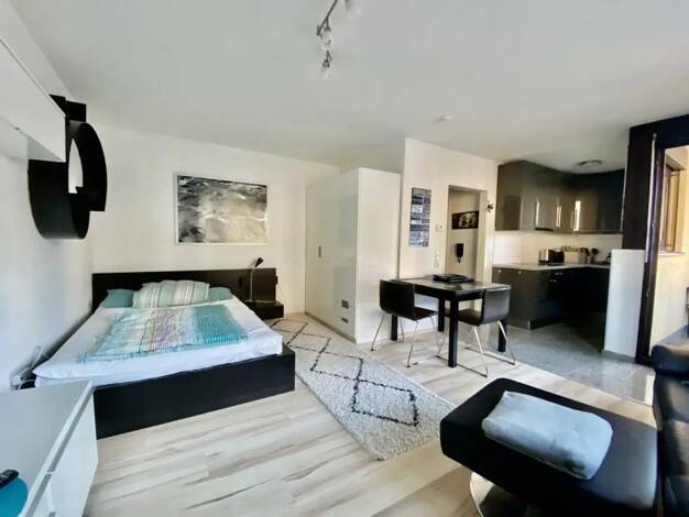 Studio zur Miete 850 € 1 Zimmer 35 m² 3. Geschoss frei ab 01.09.2026 Augustenstr. 81 West Stuttgart 70178
