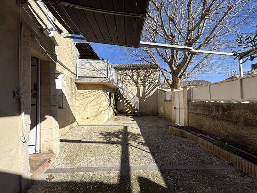 Haus zum Kauf 265.000 € 177 m² 69 m² Grundstück Centre Est Uzès 30700