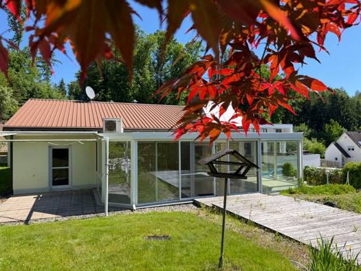 Einfamilienhaus zum Kauf provisionsfrei 689.000 € 4,5 Zimmer 187 m² 1.033 m² Grundstück Sulzbach Aichach-Sulzbach 86551