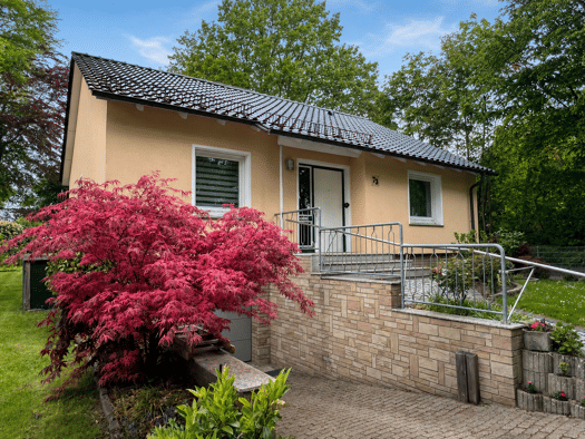 Einfamilienhaus zum Kauf 349.000 € 3 Zimmer 78 m² 779 m² Grundstück Pinneberg-Nord 25421