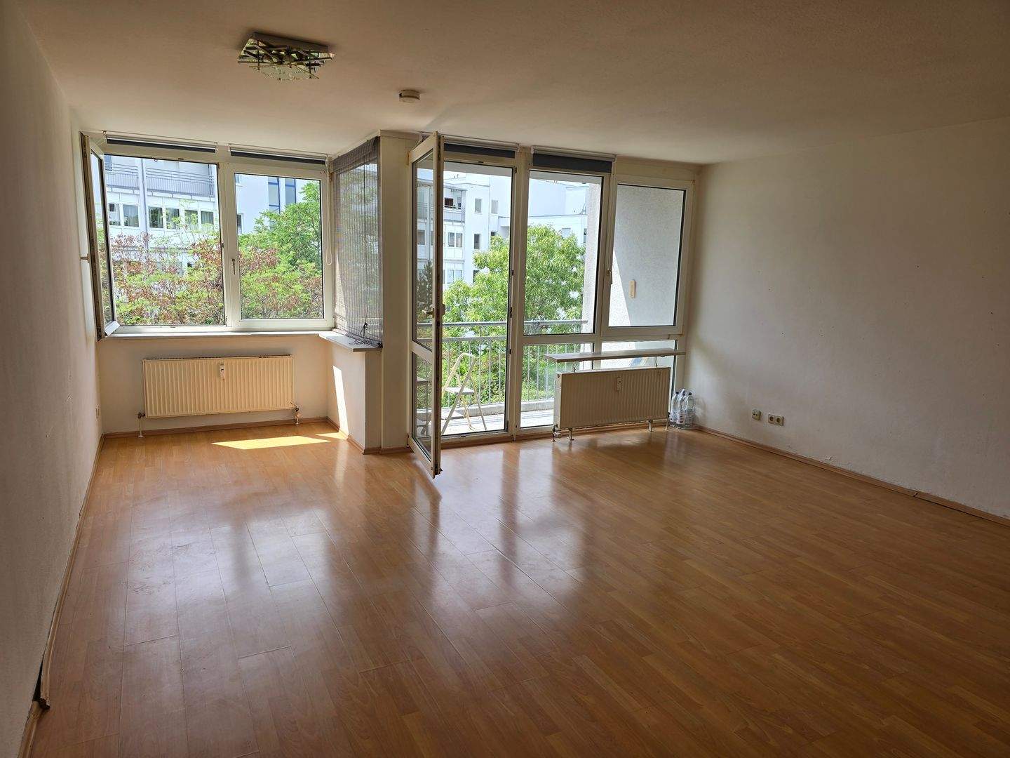 1 Zimmer mit Balkon und Tiefgaragenstellplatz – Gottfriedstraße 24, 90478 Nürnberg – Vorschaubild 2