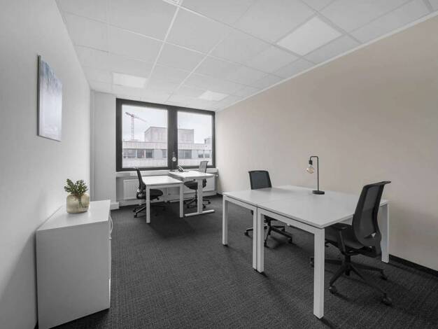 Bürofläche zur Miete provisionsfrei 24 m² Bürofläche teilbar ab 7 m² Schmidtstraße 51 Gallus Frankfurt am Main 60326