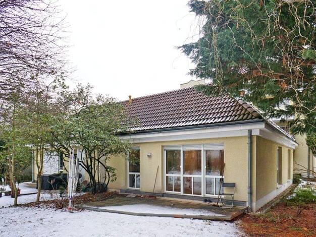 Wohnung zur Miete 750 € 2 Zimmer 73,2 m² EG frei ab 01.03.2026 Hohe Straße 69 Plauen Dresden 01187