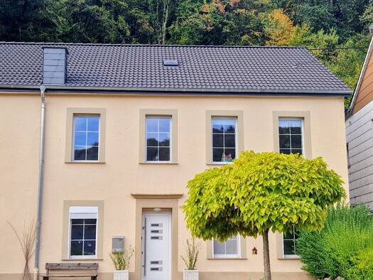 Einfamilienhaus zum Kauf provisionsfrei 289.000 € 5 Zimmer 155 m² 1.000 m² Grundstück Nunkircher Straße 40 Büschfeld Wadern 66687