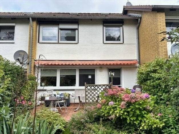 Reihenmittelhaus zum Kauf 169.000 € 4,5 Zimmer 75 m² 209 m² Grundstück Schleswig 24837