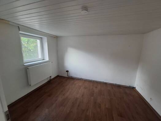 Mehrfamilienhaus zum Kauf 319.000 € 9 Zimmer 190 m² 288 m² Grundstück frei ab sofort Frontenhausener Straße 33 Geisenhausen Geisenhausen 84144